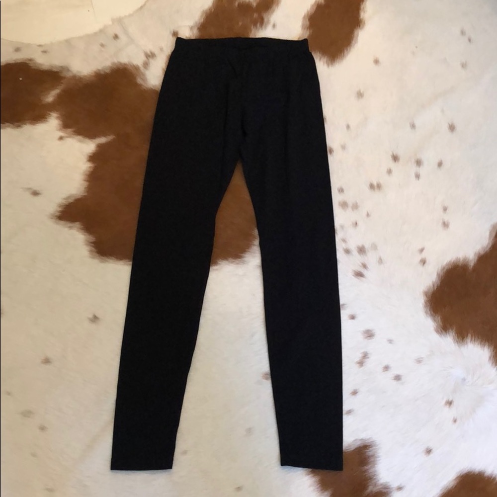 Black leggings/tights